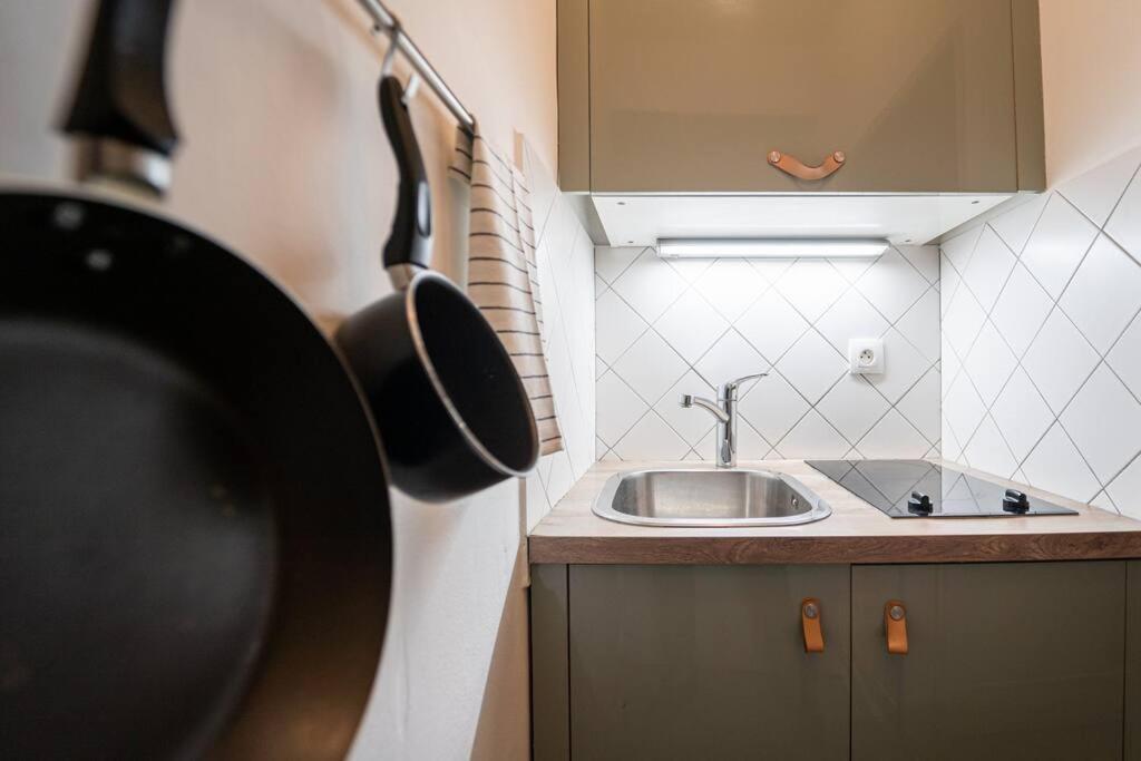 Mini Studio In Masaryk Quarter - Brno Apartment ภายนอก รูปภาพ